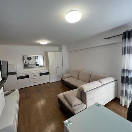 Holiday Apartments กรินีซา ดรอยจ์ ภายนอก รูปภาพ