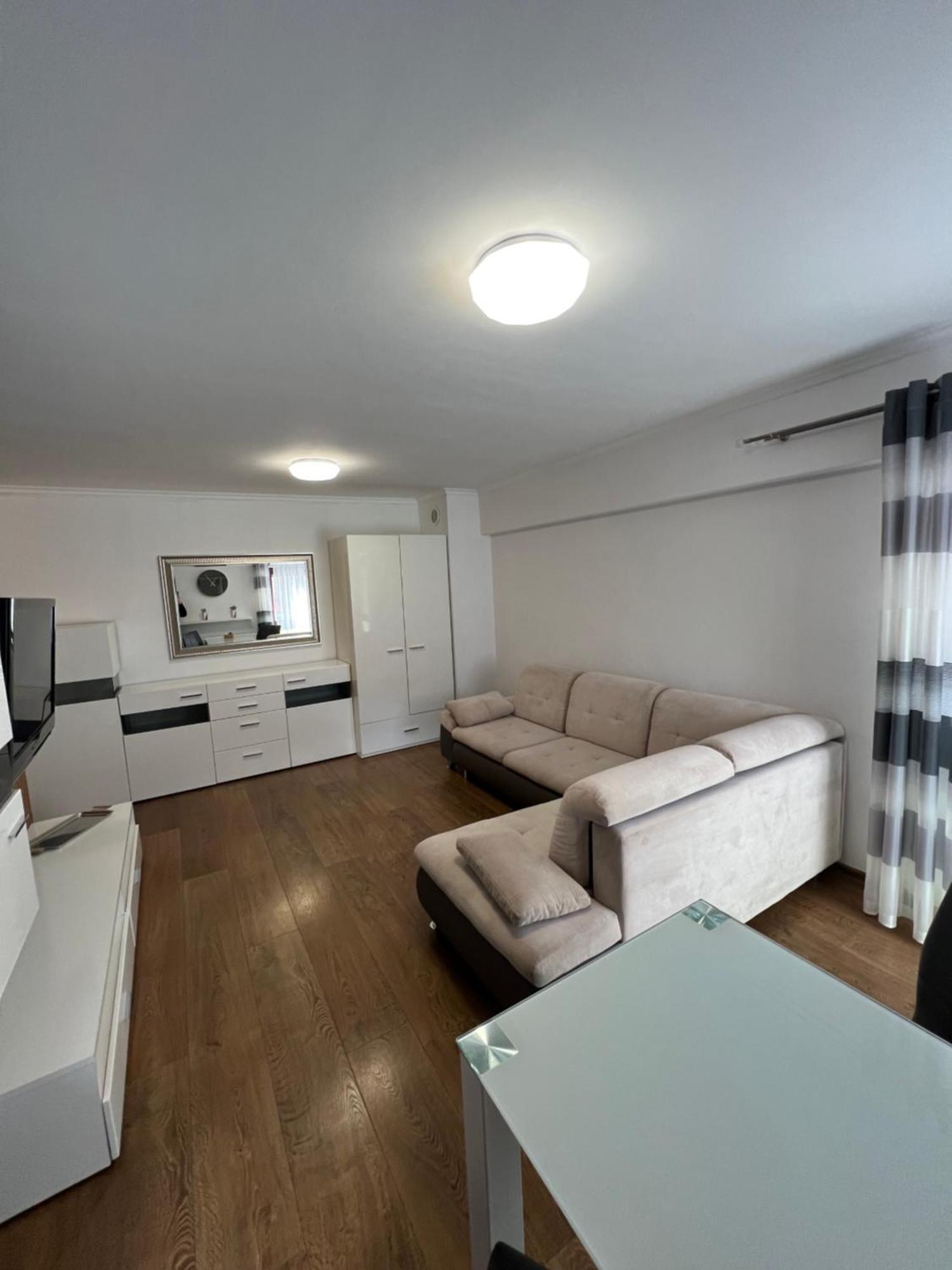 Holiday Apartments กรินีซา ดรอยจ์ ภายนอก รูปภาพ